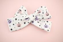 Load image into Gallery viewer, Jack-O-Lantern Petite Bow