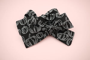 Black Pumpkins Pigtails