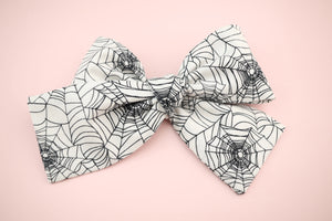 Spider Web Classic Bow