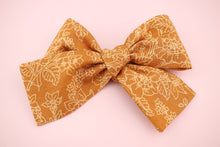 Load image into Gallery viewer, Carmel Floral Classic Bow