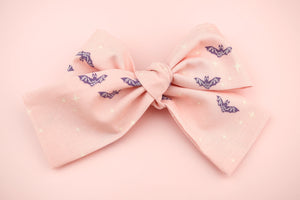Pink Bats Classic Bow