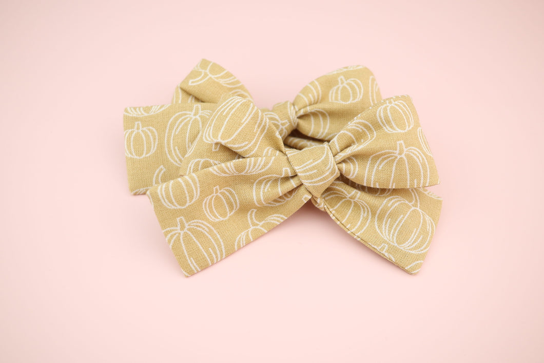 Neutral Pumpkins Pigtails