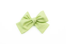 Load image into Gallery viewer, Green Tea Classic Bow