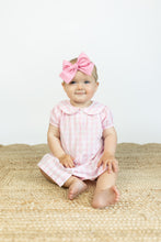 Load image into Gallery viewer, Carnation Classic Bow