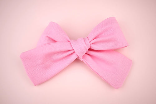 Carnation Petite Bow
