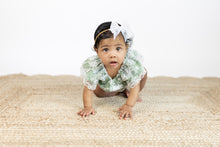 Load image into Gallery viewer, White Floral Lace Bow