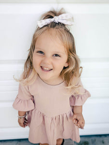Oatmeal Plaid Classic Bow