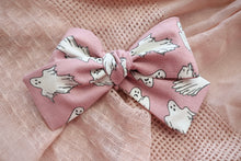 Load image into Gallery viewer, Pink Ghosts Classic Bow