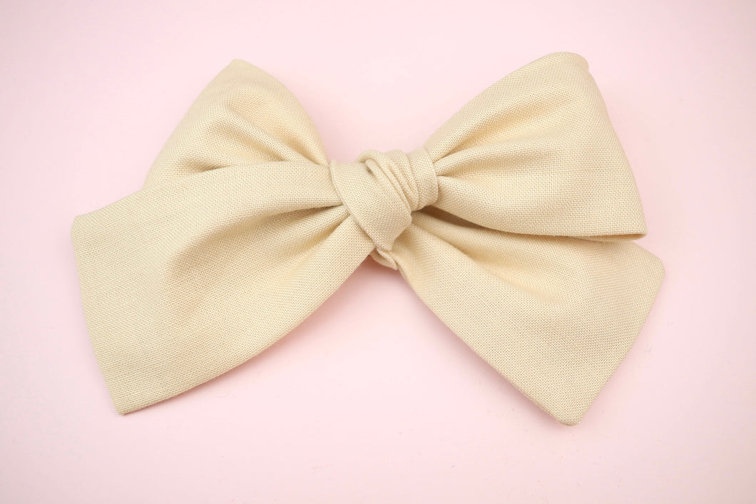 Champagne Classic Bow