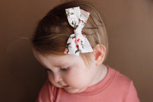 Load image into Gallery viewer, Bloom Petite Bow