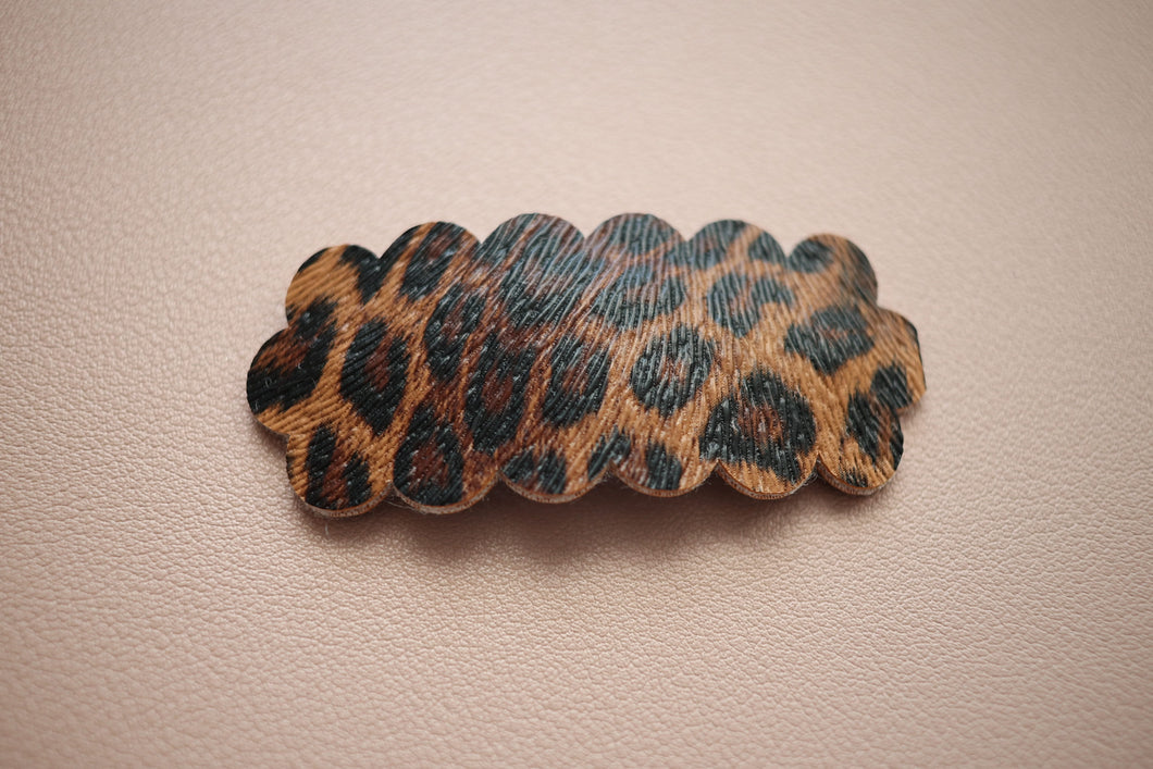 Dark Leopard Print Snap Clip
