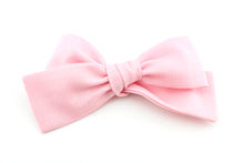 Load image into Gallery viewer, Baby Pink Petite Bow