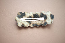 Load image into Gallery viewer, Light Leopard Print Snap Clip -SALE